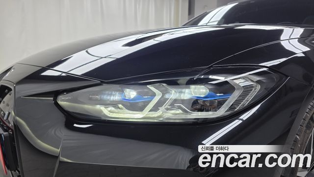 BMW i4 eDrive40 M Sports Pro 2022 — фото 28