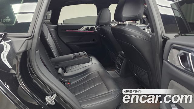 BMW i4 eDrive40 M Sports Pro 2022 — фото 32