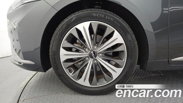Kia K8 Hybrid Noblesse 2022 — фото 5
