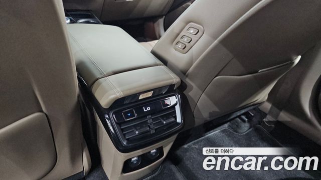 Kia K8 Hybrid Noblesse 2022 — фото 31