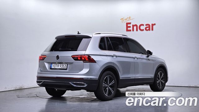 Volkswagen Tiguan (II) 2.0 TDI Premium 2021 — фото 2