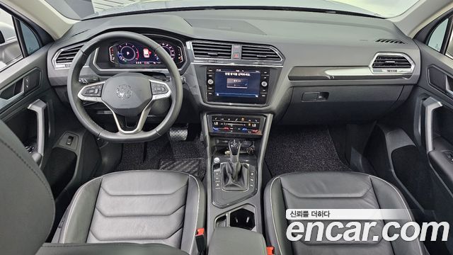 Volkswagen Tiguan (II) 2.0 TDI Premium 2021 — фото 7