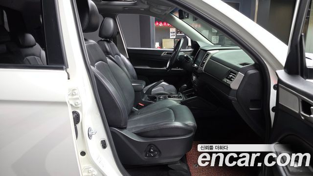 KG Mobility (SsangYong) Rexton Sports Diesel 2.2 4WD Noblesse 2018 — фото 11