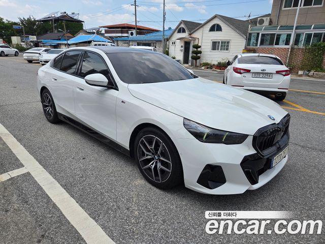 BMW 5 Series (G60) 520i Special Edition 2025 — фото 8