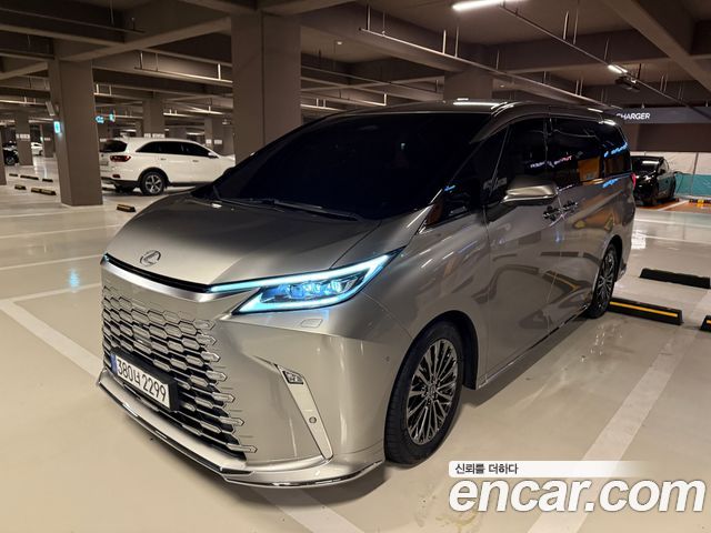 Lexus LM (II) 500h Executive 2025 — фото 3