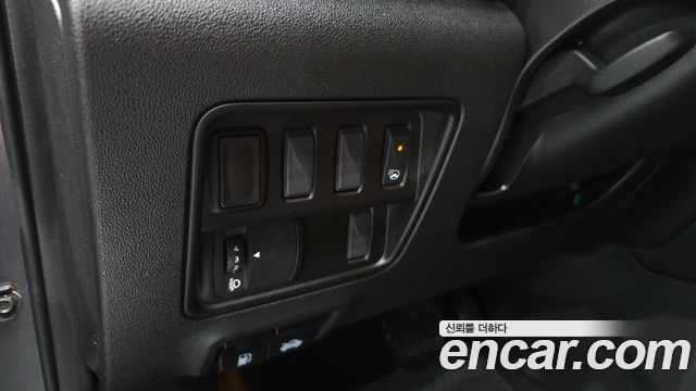 Renault Korea QM6 2.0 LPe RE 2WD 2024 — фото 18