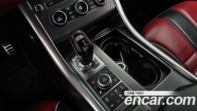 Land Rover Range Rover Sport (II) 5.0 SVR 2016 — фото 9