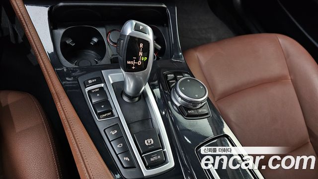 BMW 5 Series (F10) 520d xDrive M Aero Dynamic 2016 — фото 9