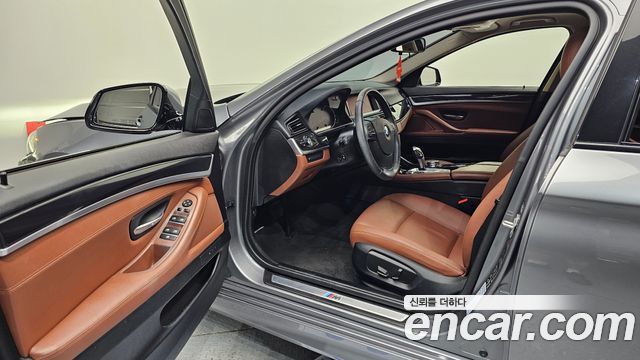 BMW 5 Series (F10) 520d xDrive M Aero Dynamic 2016 — фото 10