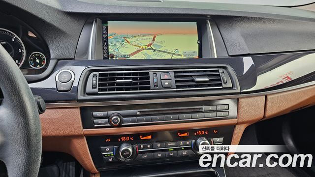 BMW 5 Series (F10) 520d xDrive M Aero Dynamic 2016 — фото 14