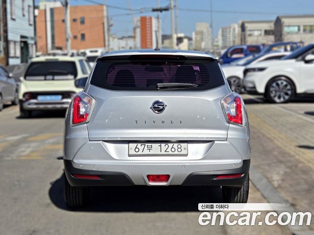 KG Mobility (SsangYong) Tivoli VX 2WD 2015 — фото 4