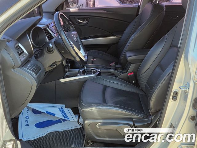KG Mobility (SsangYong) Tivoli VX 2WD 2015 — фото 10
