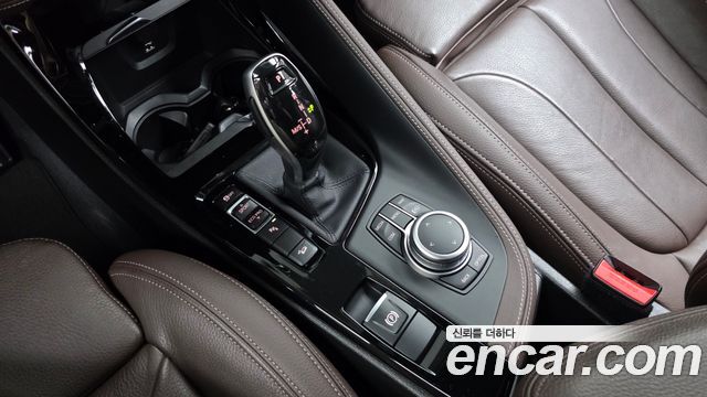 BMW X1 (F48) xDrive 20i M Sport 2022 — фото 9
