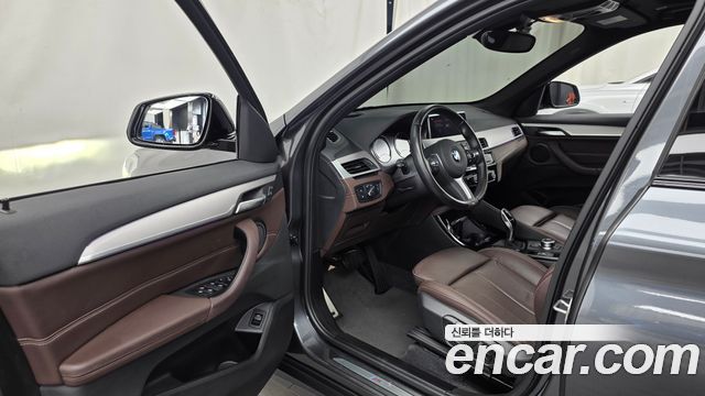 BMW X1 (F48) xDrive 20i M Sport 2022 — фото 10
