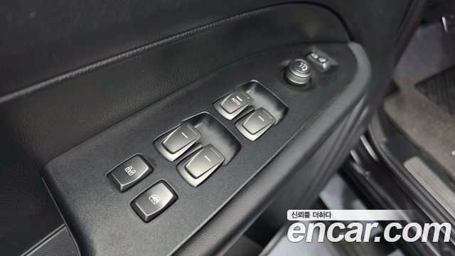 KG Mobility (SsangYong) Rexton Sports Khan Diesel 2.2 4WD Noblesse 2022 — фото 13
