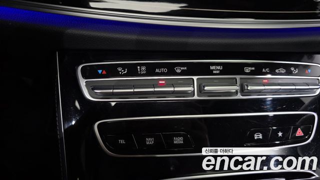 Mercedes-Benz E-Class (W213) E450 4MATIC Exclusive 2021 — фото 32