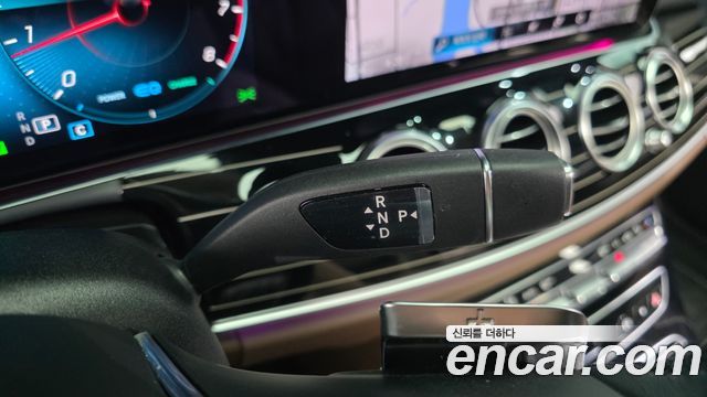 Mercedes-Benz E-Class (W213) E450 4MATIC Exclusive 2021 — фото 9