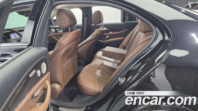 Mercedes-Benz E-Class (W213) E450 4MATIC Exclusive 2021 — фото 11