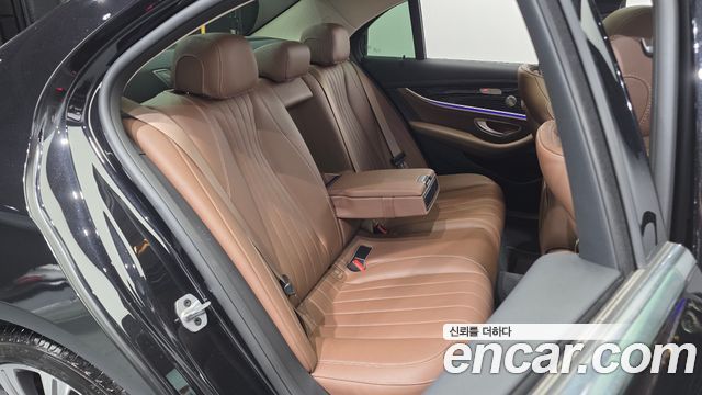 Mercedes-Benz E-Class (W213) E450 4MATIC Exclusive 2021 — фото 12