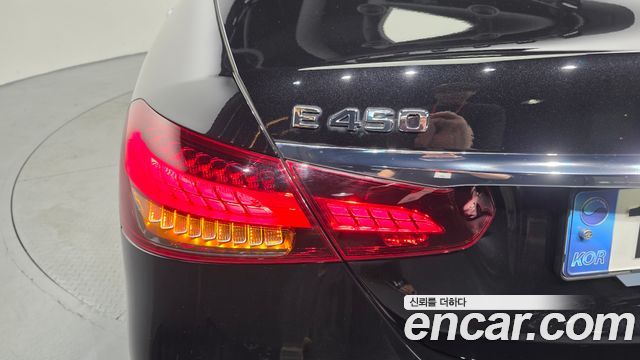 Mercedes-Benz E-Class (W213) E450 4MATIC Exclusive 2021 — фото 23