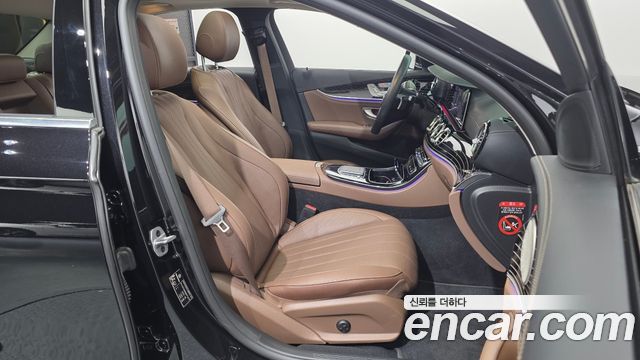 Mercedes-Benz E-Class (W213) E450 4MATIC Exclusive 2021 — фото 26