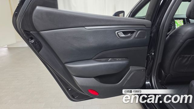 Renault Korea SM6 2.0 LPe SE 2020 — фото 25