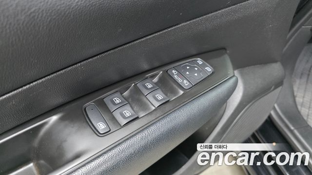 Renault Korea SM6 2.0 LPe SE 2020 — фото 28