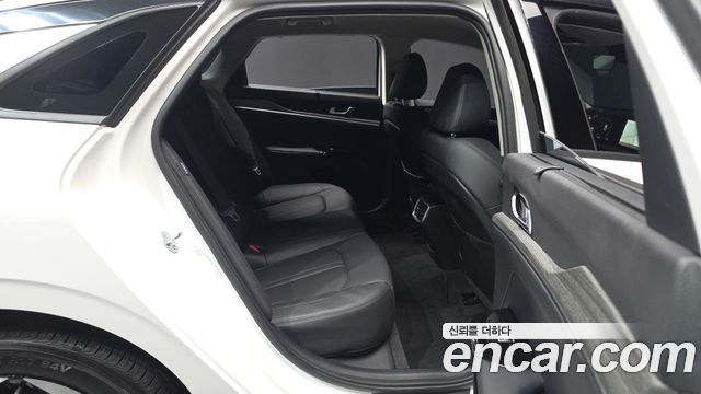 Kia K5 (III) 2.0 Noblesse 2024 — фото 12