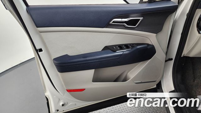 Kia Sportage (V) Diesel 2.0 2WD Nobleless 2022 — фото 24