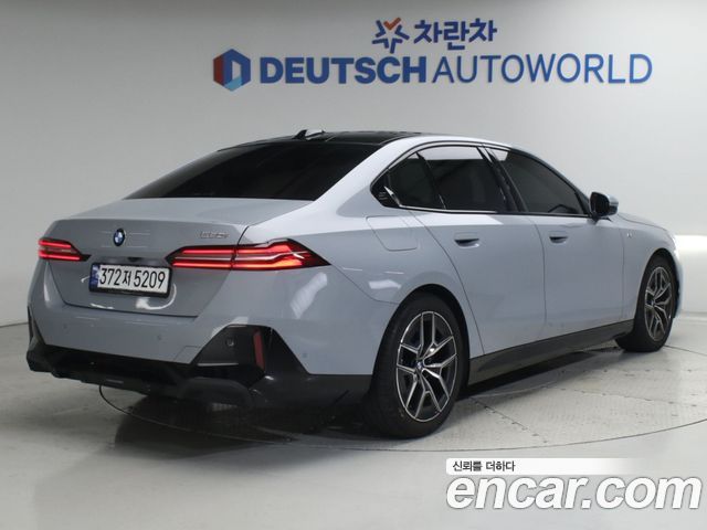 BMW 5 Series (G60) 520i M Sport 2024 — фото 2