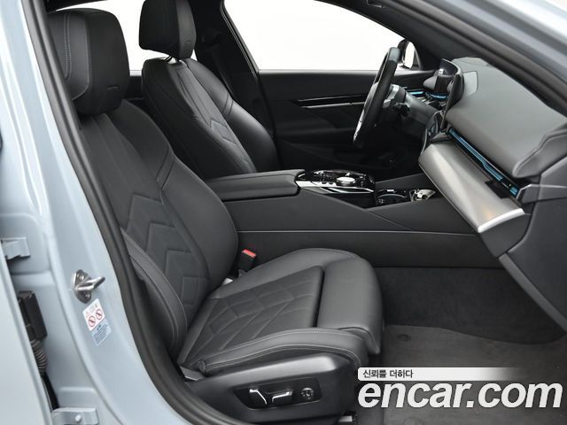 BMW 5 Series (G60) 520i M Sport 2024 — фото 10