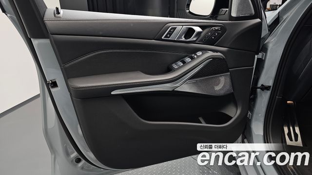 BMW X7 (G07) M60i xDrive M sport 6STR 2024 — фото 30