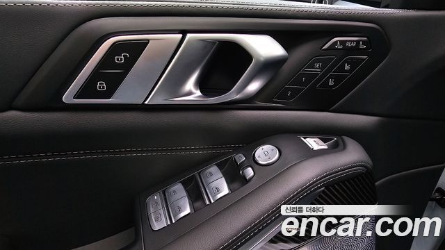 BMW X7 (G07) M60i xDrive M sport 6STR 2024 — фото 35