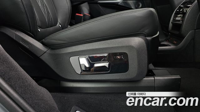 BMW X7 (G07) M60i xDrive M sport 6STR 2024 — фото 39
