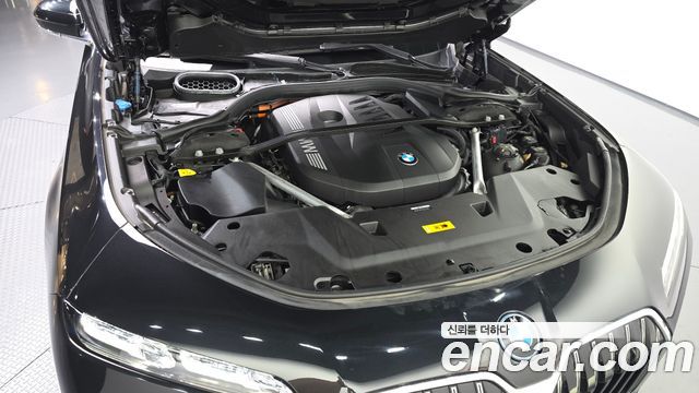 BMW 7 Series (G70) 750e xDrive M Sport 2023 — фото 6
