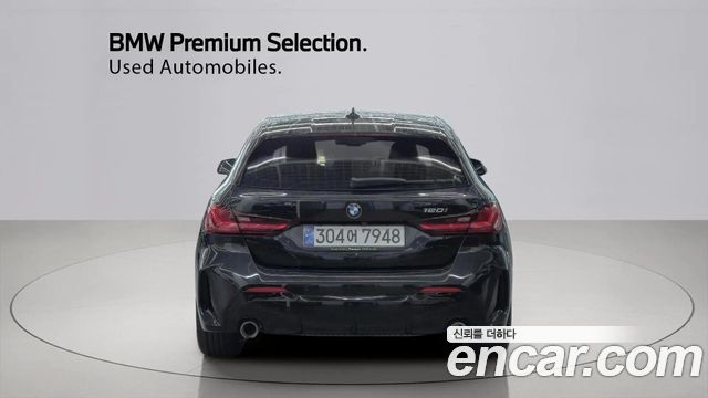 BMW 1 Series (F40) 120i M Sports 2024 — фото 3