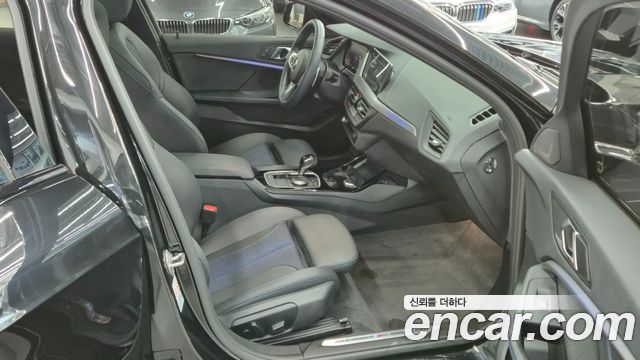BMW 1 Series (F40) 120i M Sports 2024 — фото 15