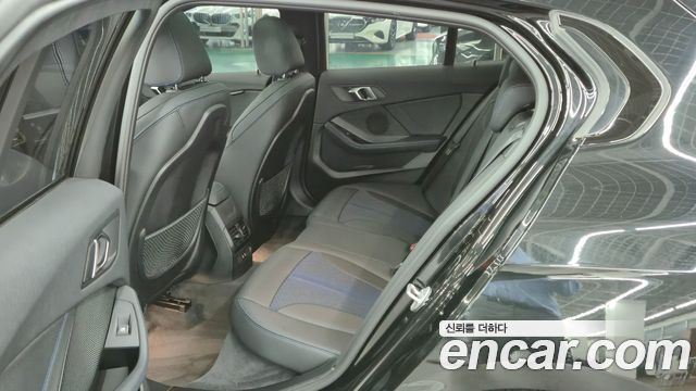 BMW 1 Series (F40) 120i M Sports 2024 — фото 17