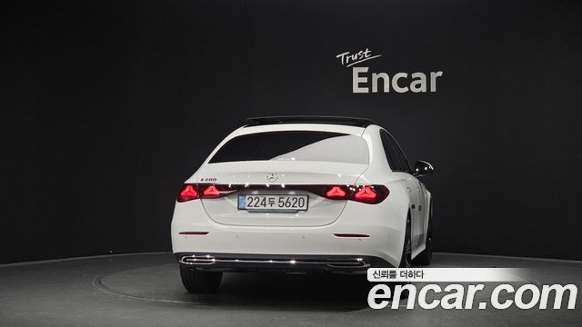 Mercedes-Benz E-Class (W214) E200 Avantgarde 2025 — фото 4