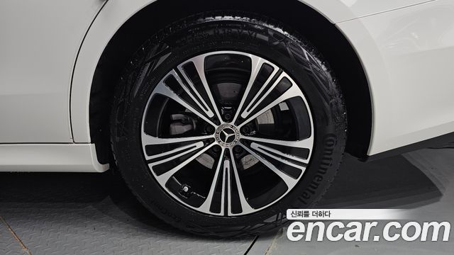 Mercedes-Benz E-Class (W214) E200 Avantgarde 2025 — фото 21