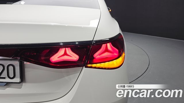 Mercedes-Benz E-Class (W214) E200 Avantgarde 2025 — фото 23