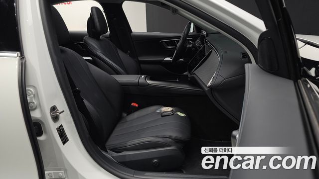 Mercedes-Benz E-Class (W214) E200 Avantgarde 2025 — фото 26