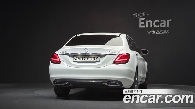 Mercedes-Benz C-Class (W205) C220 d 4MATIC 2020 — фото 4