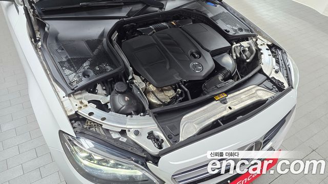 Mercedes-Benz C-Class (W205) C220 d 4MATIC 2020 — фото 6