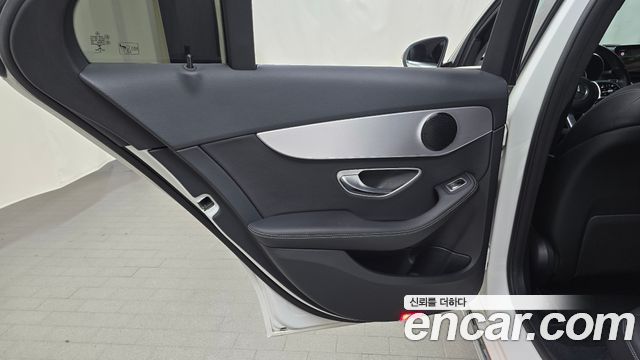 Mercedes-Benz C-Class (W205) C220 d 4MATIC 2020 — фото 25