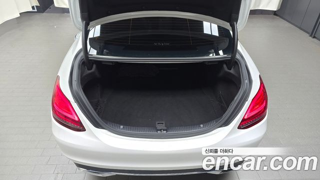 Mercedes-Benz C-Class (W205) C220 d 4MATIC 2020 — фото 30
