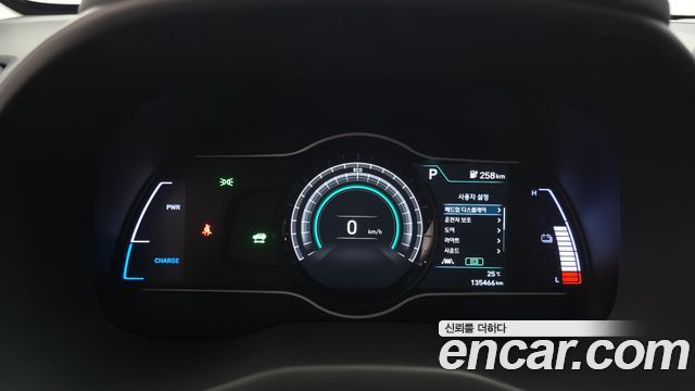 Hyundai Kona Electric Premium 2019 — фото 8