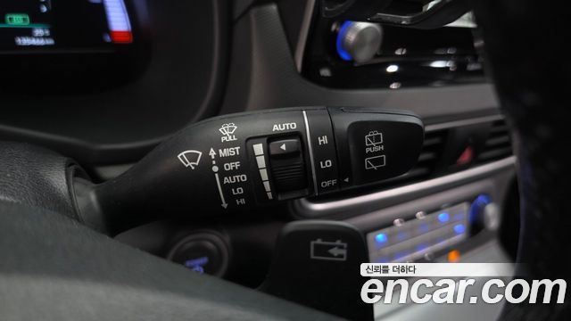 Hyundai Kona Electric Premium 2019 — фото 17