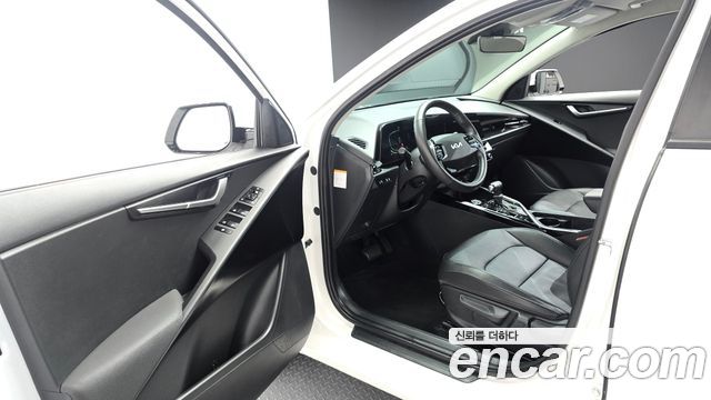 Kia Niro Trendy 2022 — фото 10