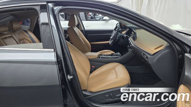 Hyundai Sonata (DN8) 1.6 Turbo Inspiration 2020 — фото 11